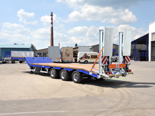 Naczepy niskopodwoziowe